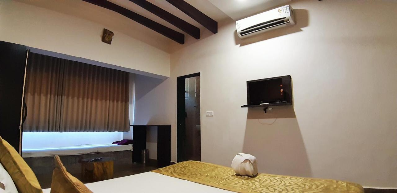 เฆียร ไลอ้อน พอว์ รีสอร์ต พร้อมสระว่ายน้ำ Hotel ชาซันเกอร์ ภายนอก รูปภาพ