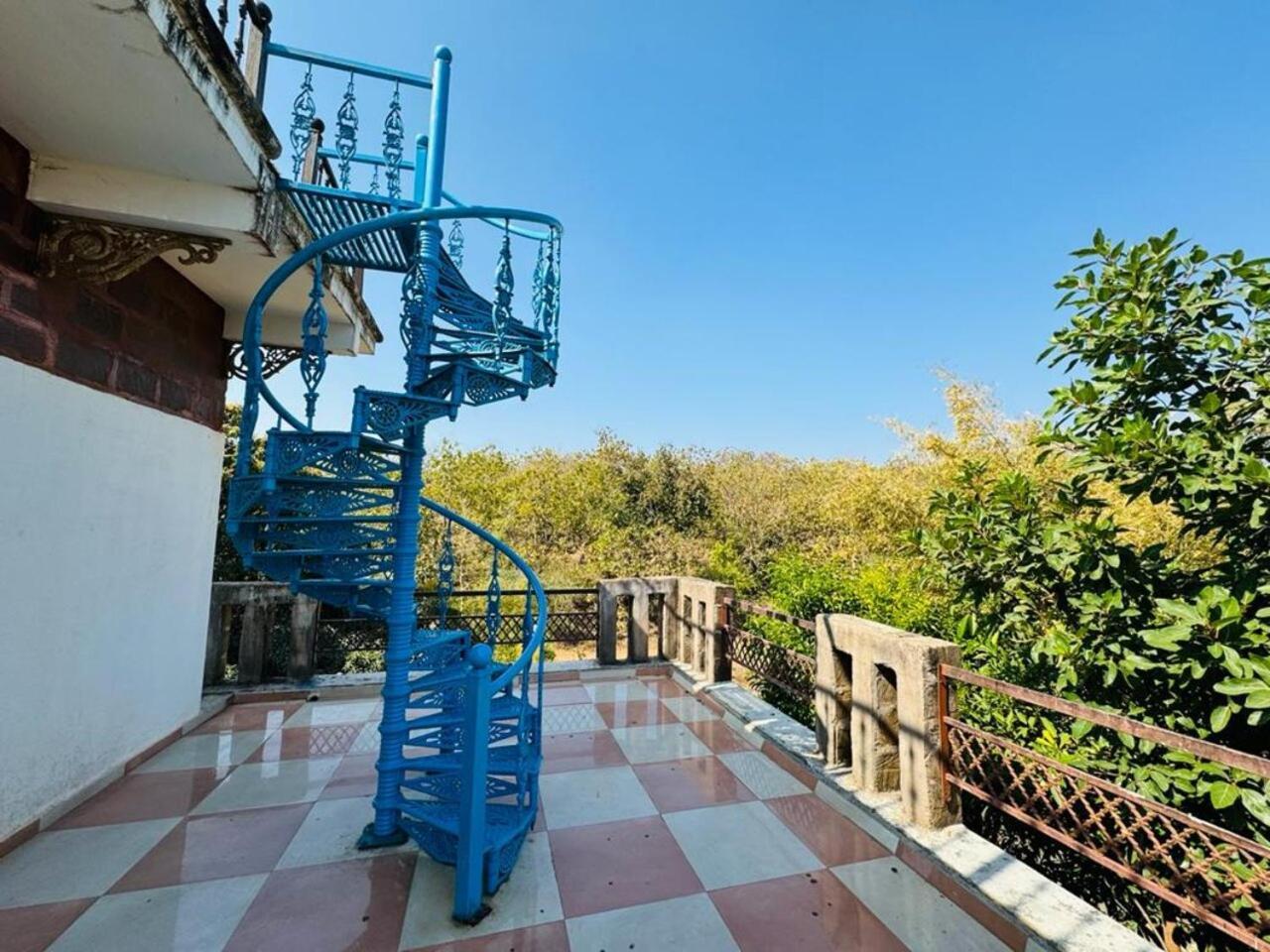 เฆียร ไลอ้อน พอว์ รีสอร์ต พร้อมสระว่ายน้ำ Hotel ชาซันเกอร์ ภายนอก รูปภาพ